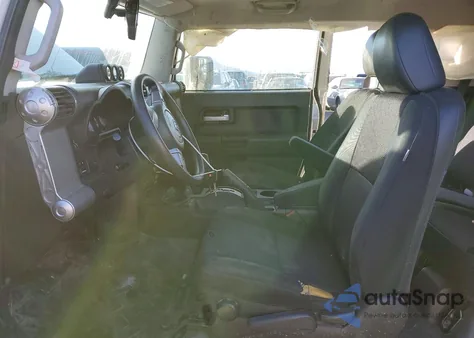 2012 Toyota Fj Cruiser из США, поврежденный, VIN JTEBU4BFXCK133021